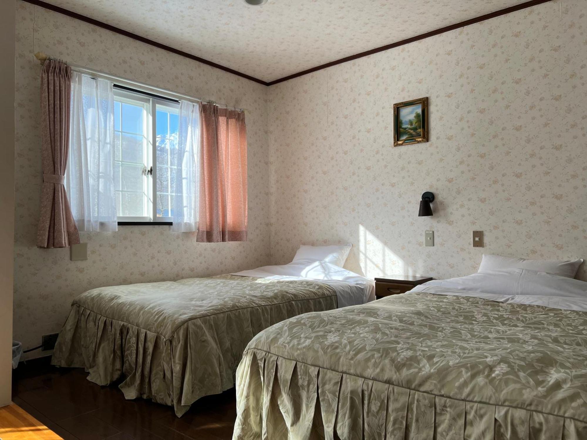 Natural Hot Spring Hakuba Symphony Exterior photo