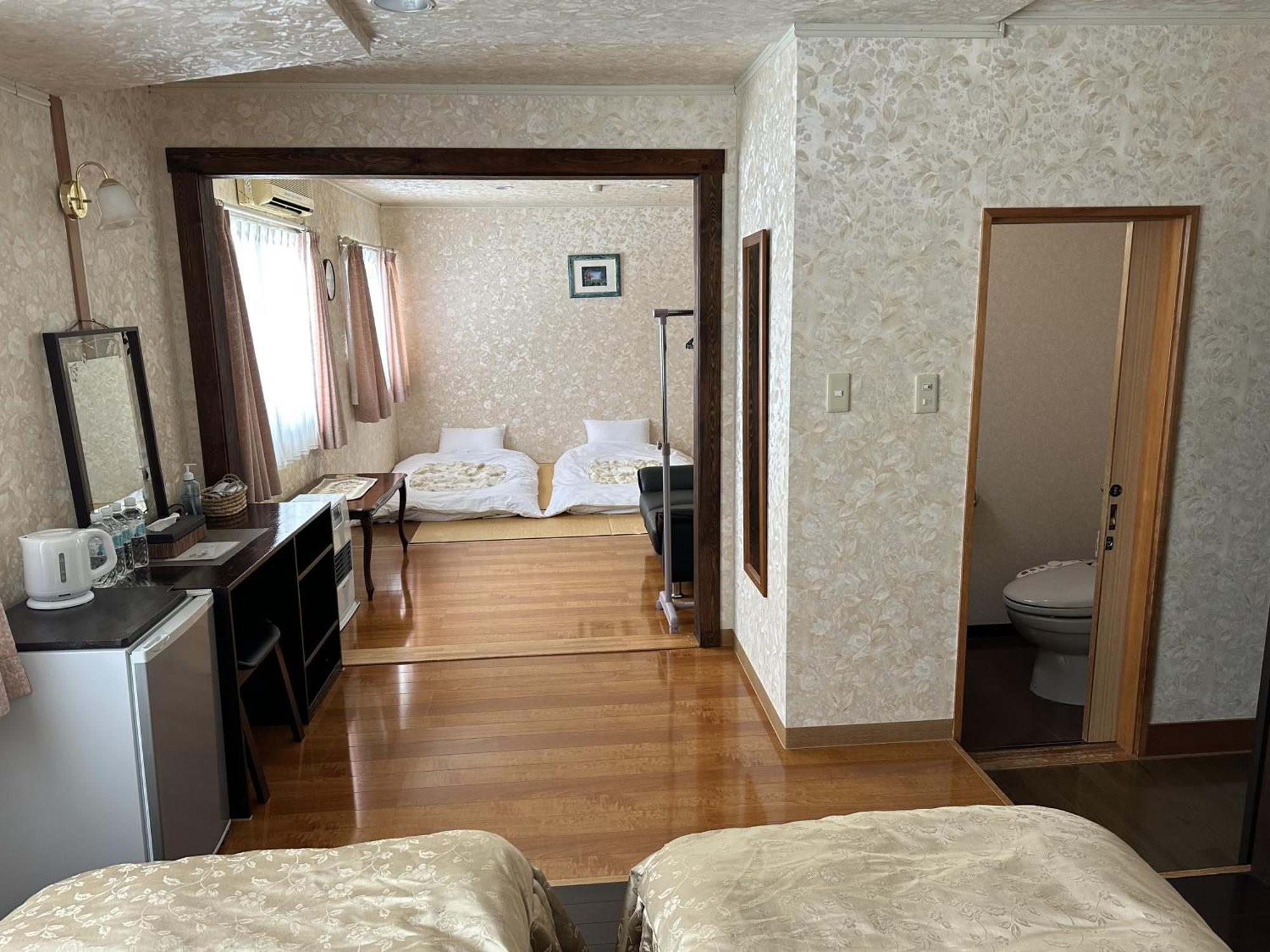 Natural Hot Spring Hakuba Symphony Exterior photo